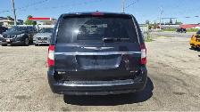 2011 Chrysler Town & Country Limited, FULLY LOADED, WELL MAINTAI - Photo 4