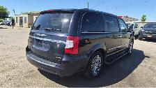 2011 Chrysler Town & Country Limited, FULLY LOADED, WELL MAINTAI - Photo 5