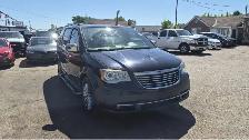 2011 Chrysler Town & Country Limited, FULLY LOADED, WELL MAINTAI - Photo 7