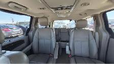 2011 Chrysler Town & Country Limited, FULLY LOADED, WELL MAINTAI - Photo 11