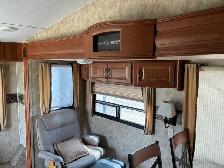 2012 Cougar 29 Ft T/A 5th Wheel Travel Trailer High Country 29IR - Photo 48