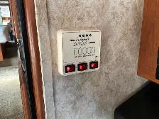 2012 Cougar 29 Ft T/A 5th Wheel Travel Trailer High Country 29IR - Photo 51