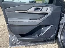 2026 Ford Explorer Active - Photo 6