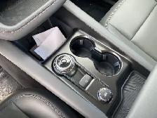 2026 Ford Explorer Active - Photo 13