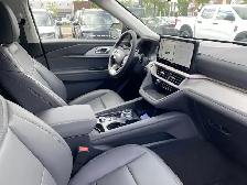 2026 Ford Explorer Active - Photo 29