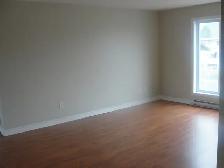 Grand 4 ½ style condo fraichement peinturéRepentigny - Photo 9