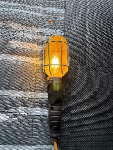 Trouble Light - Photo 2