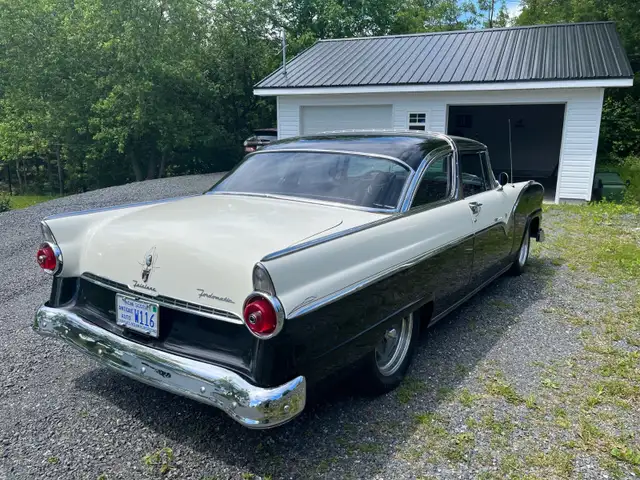 1955 Ford Fairlane/Crown Vic