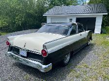 1955 Ford Fairlane/Crown Vic