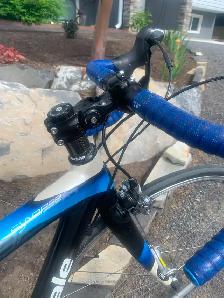 Cannondale Road Bike - Photo 3