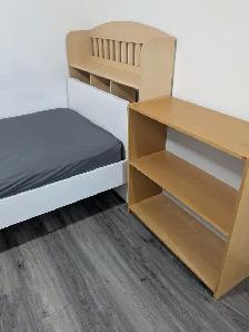 FURNISHED ROOM FOR RENT-FOR WORKING PROFESSIONAL - Photo 3