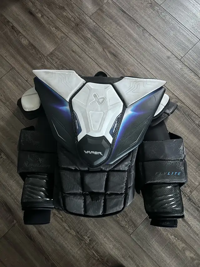 Bauer Vapor FlyLite Chest Protector