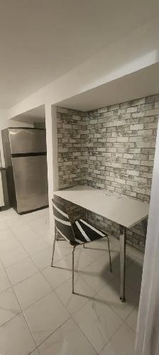 Private room available for rent in new renovated basement - Photo 7