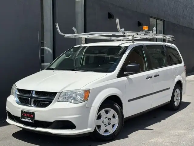 2011 Dodge Grand Caravan C/V CARGO ONLY 90KM-LADDER RACKS-DIVIDE