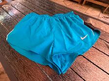 Nike Short Racer – Men’s Large – New