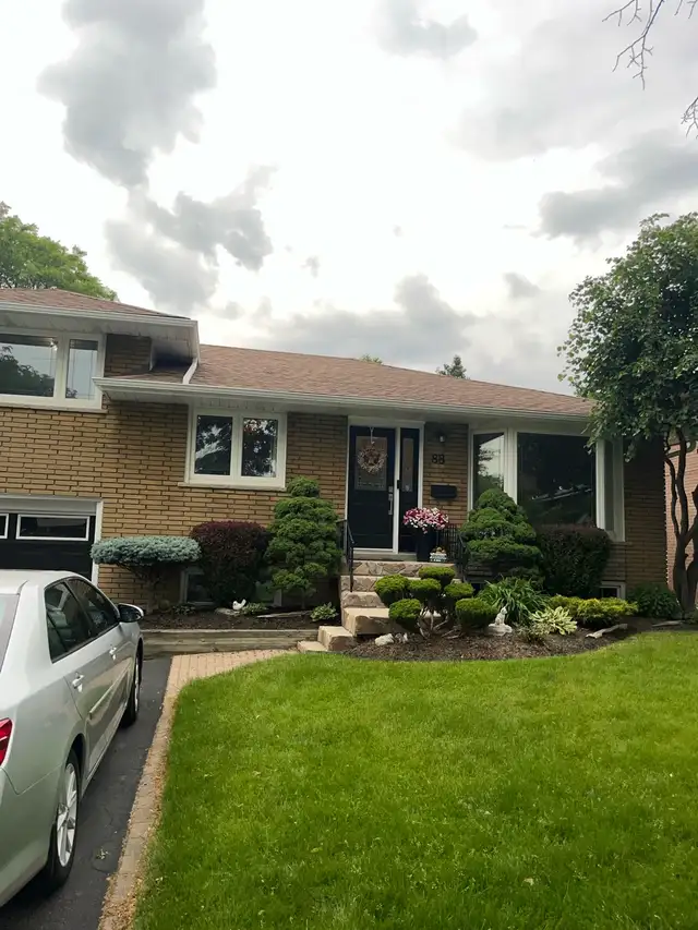 Upscale Rooms for Rent - Don Mills (Females Only)