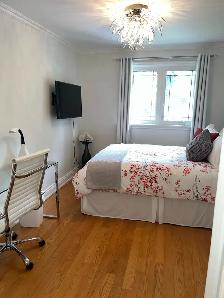 Upscale Rooms for Rent - Don Mills (Females Only) - Photo 2