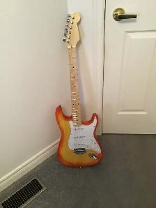 Garage Sale    Guitars and accessories - Photo 3