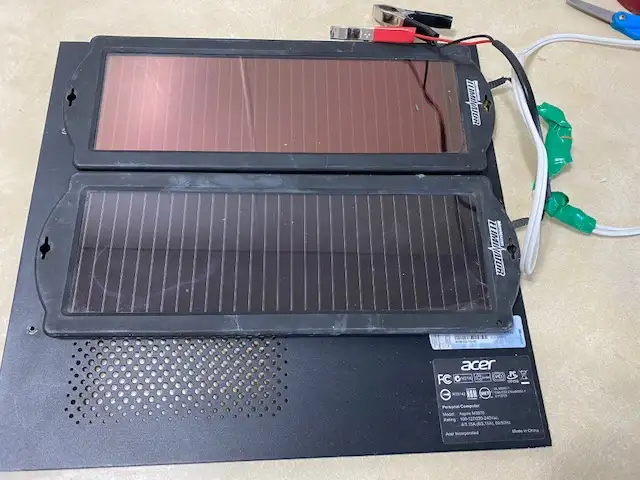 SOLAR BATTERY  CHARGER
