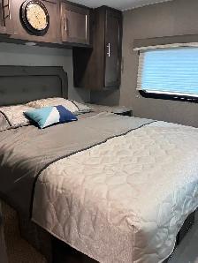 MINT 2020 ROCKWOOD travel trailer - Photo 9
