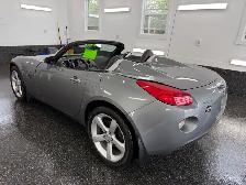 2006 pontiac solstice convertible Only 78,000 - Photo 2
