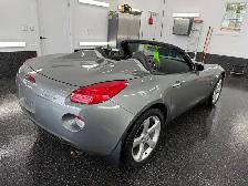 2006 pontiac solstice convertible Only 78,000 - Photo 5