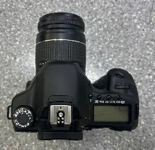 Canon 40D DSLR Camera with Lens and Battery Grip - Photo 3