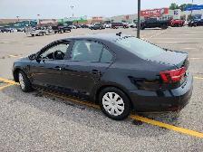 2017 Volkswagen Jetta TSI - Photo 2