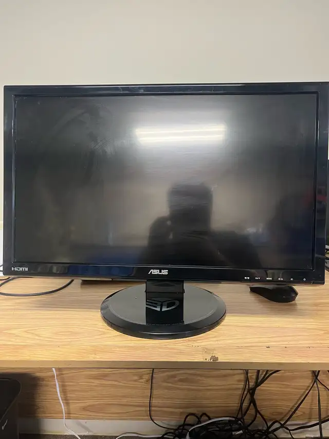 2x ASUS VG23AH 3D Monitor