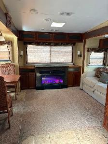 5th Wheel Trailer - Photo 6