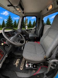2005 Freightliner M2 Tandem Grain Truck – CAT C7 – $84,900 - Photo 9