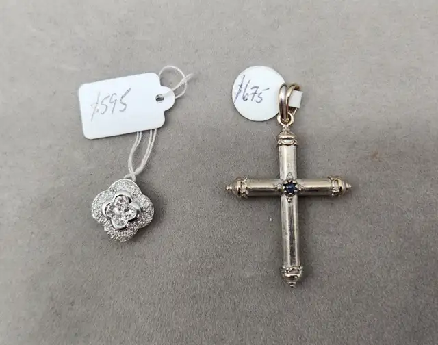 18k White Gold Pendants, Cross with Diamonds, Sapphires