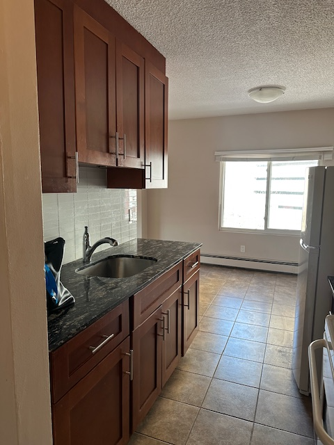 Cozy downtown living. Studio/1 Bedroom/2 Bedroom. Pet friendly!