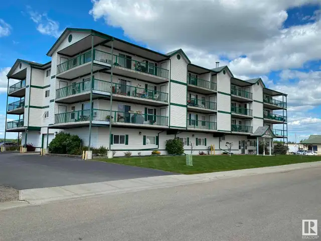 Top floor, 2 Bedroom Condo (2 Bath) for Rent in Drayton Val ley
