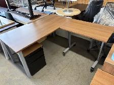 Desks/ Global L-Shape 3 Pc set $599.99/include a BF and 2 high - Photo 4