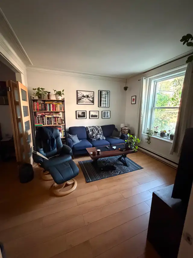 Fantastic 4 ½ in great Verdun location - Available for July 1