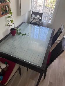 Table et chaises - Photo 2