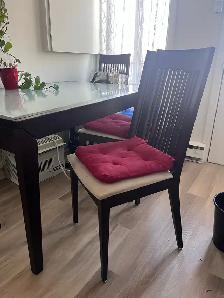 Table et chaises - Photo 3