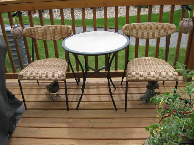 Patio Table & Chairs