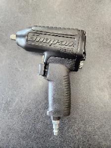 Snap-On 3/8' Air Impact Gun MG325