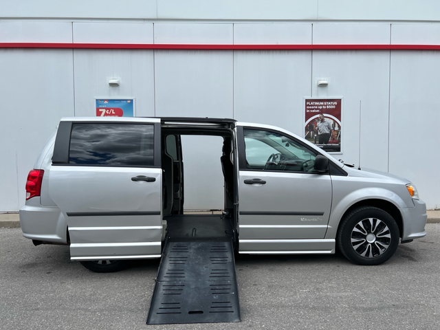 2012 Dodge Grand Caravan SE-WHEELCHAIR ACCESSIBLE VAN-WARRANTY