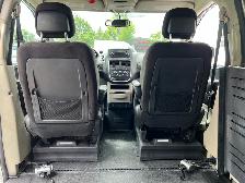 2012 Dodge Grand Caravan SE-WHEELCHAIR ACCESSIBLE VAN-WARRANTY - Photo 17