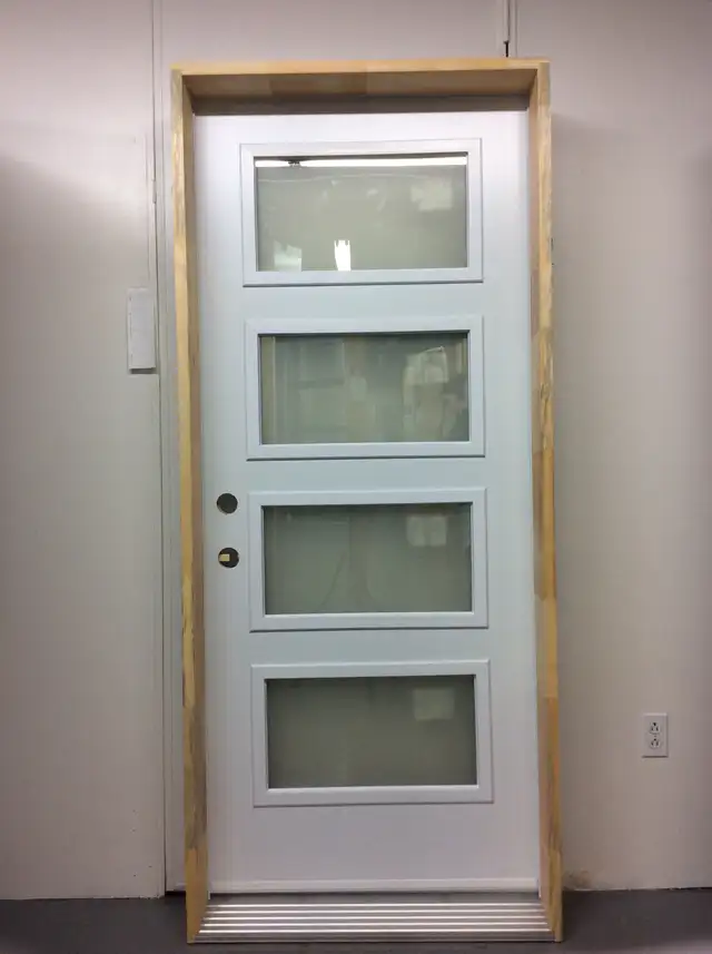 1146PSM Porte d’acier 34″D Blanche Verre sablé 23×12
