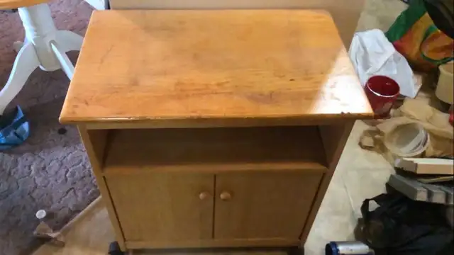 Free Side Table- lots of free stuff here