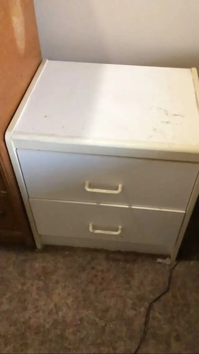Free Nightstand/ Side table - lots of free stuff here
