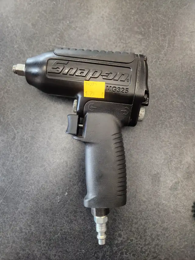 Snap-On 3/8' Air Impact Gun MG325 Like New