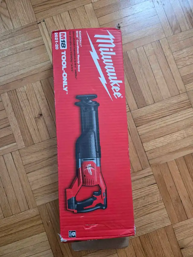 milwaukee M18 sawzall