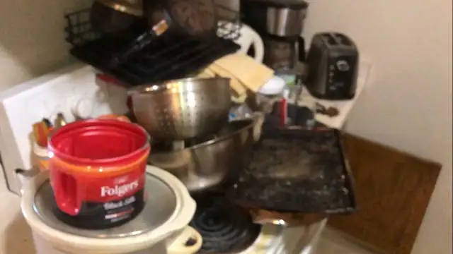 Crockery , Dishes, Pots, Pans $1 per pound