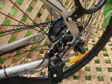 Vélo électrique flambant NEUF - Photo 4