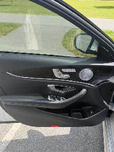 2019 Mercedes Benz E300 - Photo 9